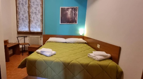 Hotel Indicatore Budget & Business At A Glance image 2